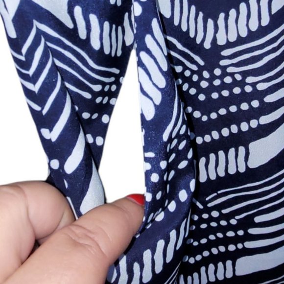 J. Crew Womens Silky Short Sleeve Chevron Print Romper - Style E9850 - Size 6 - Picture 6 of 6